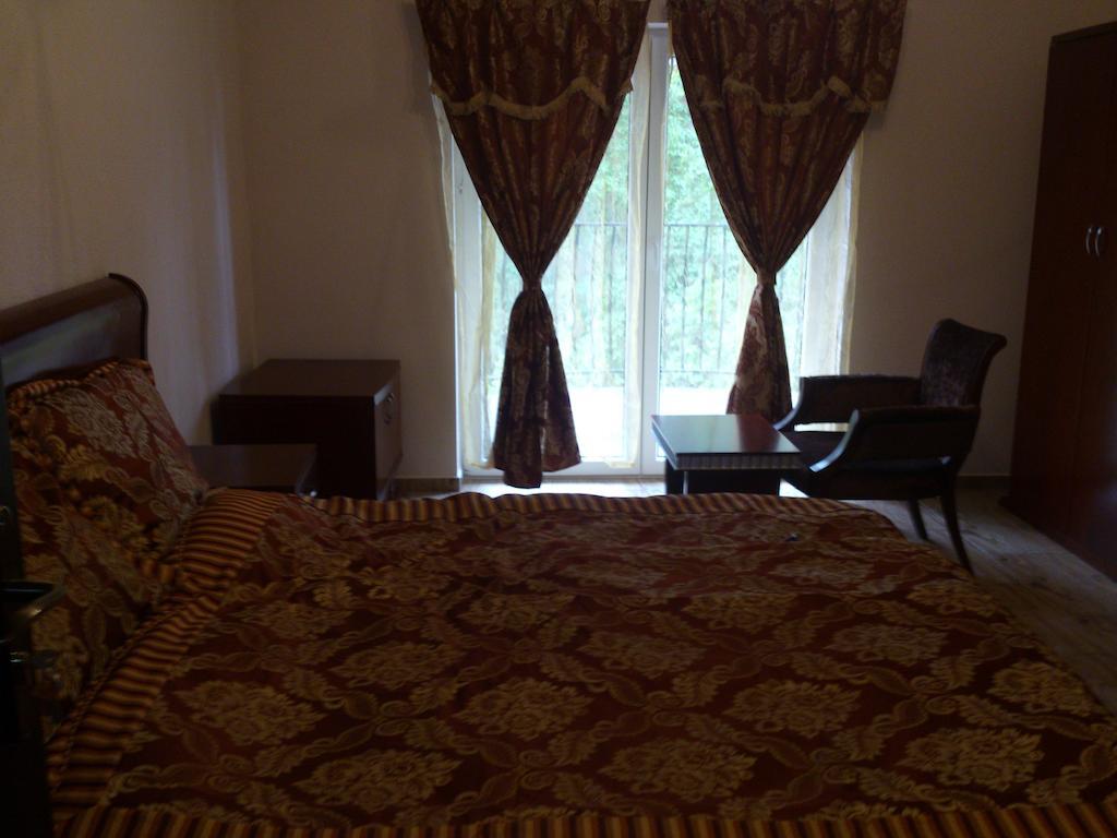 Villa Tropico بوبيروفو الغرفة الصورة